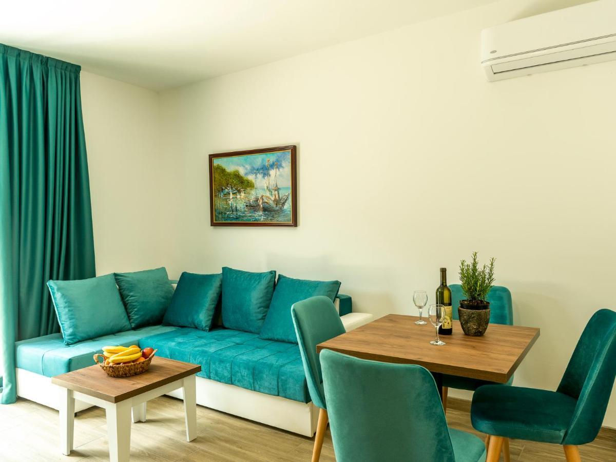 Square Point Apartments Kotor Exterior photo